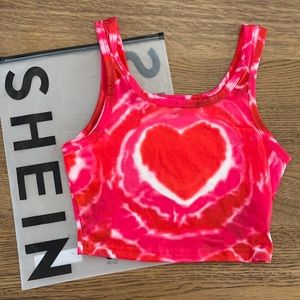 Shein “Heart” tie-dye cropped tank top XS/2